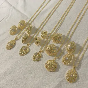 Vintage Verguld Koper Strass Klaver Kompas Hanger Ketting Oorbellen Sieradenset Voor Vrouwen Elegant Minimalistisch Sieraden Set