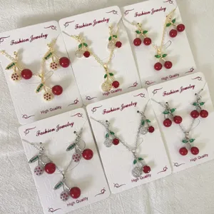 Süß Frisch Kupfer Zirkonia Kirsche Ohrringe Halskette Set Filigrane Frucht Anhänger Halskette Für Damen Casual Party Schmuck