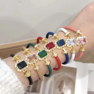 Bracciale Vintage Lusso Zirconia in Pelle Intrecciata Placcato Oro 18K con Fibbia Quadrilatera Gioielli di Nicchia da Donna