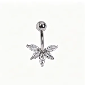Piercing de nombril en acier inoxydable avec un joli motif de fleurs en zircone pour femmes.