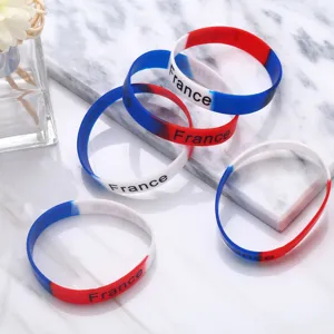 Silikonarmband mit Frankreich Druck und patriotischem Trikolore Design für den Alltag.