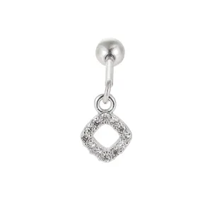 Mini kraakbeen piercing hanger met schitterende zirconen en fijn zilveren detail.