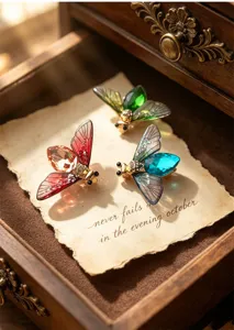 Vintage gradient transparent cicada wing insect brooch pin set, elegant coat accessory.