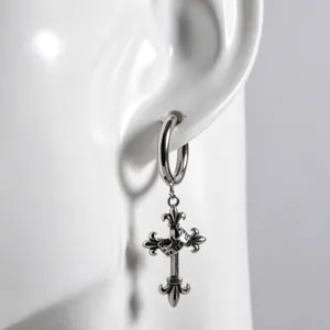 Roestvrij staal kruis kroon oorringen vintage punk stijl oorbellen detail opname