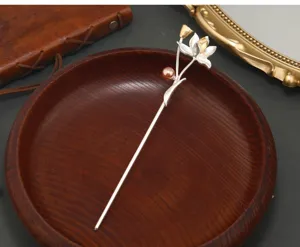 Lotus Perle Haarnadel für Damen, antiker chinesischer Haarschmuck für Cheongsam und Alltag.