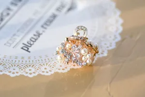 Pearl rhinestone mini hair claw clip gold floral hair accessory for women daily wear style