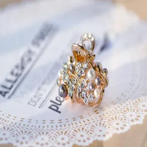 Pearl flower mini hair claw clip rhinestone hair accessories for women and girls daily styling