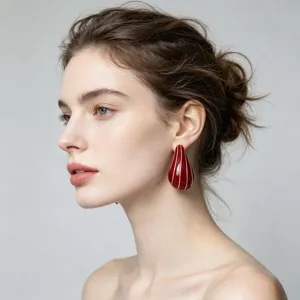 Luxus Emaillierte Tropfen Ohrringe mit eleganten geometrischen Linien fur Damen rot.