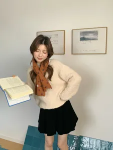Retro polka dot cross knitted scarf for women, cozy winter neckerchief and stylish fashion collar.