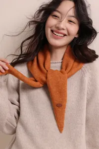 Gemütlicher Herbst Winter Strick Dreieck Schal für Damen, warme orangefarbene Halstuch.
