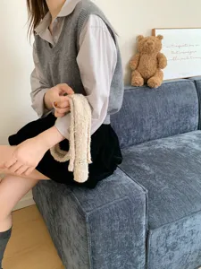 Sciarpa stretta in maglia da donna, scaldacollo corto in lana stile retro coreano.