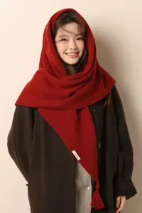 Rotes 100% Wolle Dreiecktuch mit Quasten kuscheliges warmes Stricktuch Schal Umhang Mode