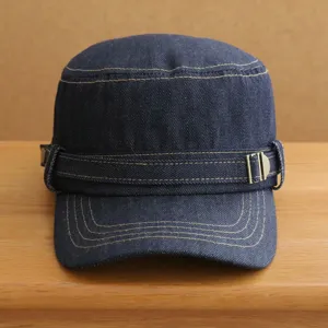 Klassische dunkelblaue Jeans-Flatcap mit seitlichem Schnallenriemen, stilvolle Damenhut.