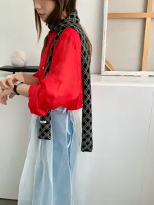 Koreanischer Karo Strick schmaler Schal, gemütlicher warmer Damenschal Modedetail.