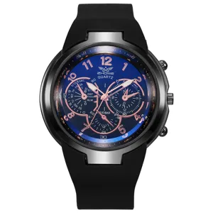 Heren quartz horloge met grote wijzerplaat en siliconen band, sportief en stijlvol ontwerp.