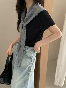 Korean style pure wool grey knitted scarf shawl for women, autumn winter warm neck wear detail.