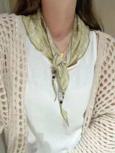 Korean style green floral triangular scarf detail, summer versatile beaded fashion neckerchief