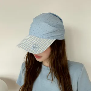 Casquette foulard de protection solaire d'été style coréen à pois bleus et visière à carreaux.