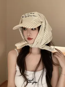 Gorra de béisbol retro a cuadros con pañuelo, sombrero de protección solar elegante.