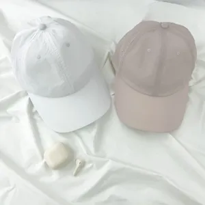 Gorra de béisbol de secado rápido minimalista para hombres y mujeres protección.