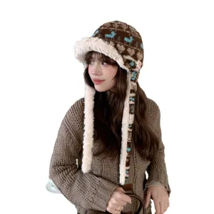 Retro Fleece Ohrenklappenmuetze fuer Damen, geometrisches Muster warme Wintermuetze.