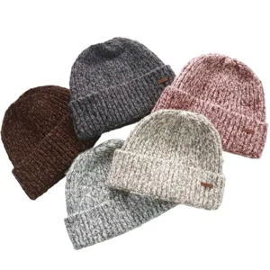 Winter warm thick knit beanie hat set, fashionable multicolor cozy wool cap for women.