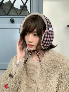 Thickened warm plush plaid earmuffs for women, Korean style winter cute ear warmers.