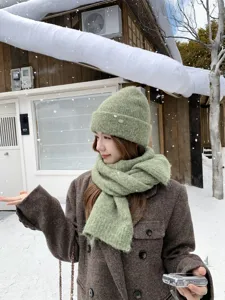 Gorro de punto liso y bufanda de invierno suave y cálida para mujer moda exterior