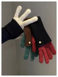 Gants d'hiver en laine tricotée pour femmes, gants tactiles chauds colorblock avec bouton.