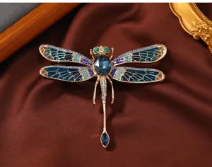 Wunderschöne Libellen-Brosche mit blauen Strasssteinen und Emaille, elegantes Modeaccessoire.