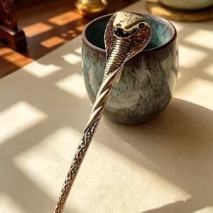 Retro cobra hair stick alloy rhinestone vintage hairpin elegant bridal hair styling accessory