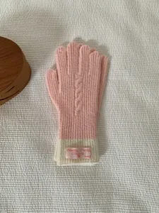 Pink and white colorblock knitted gloves, warm winter touchscreen gloves for women.
