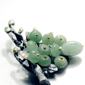 Vintage green bead berry silver branch brooch high end elegant suit coat pin accessory for women