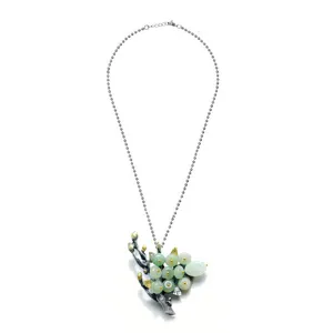 Vintage branch green stone necklace and brooch dual use elegant fashion jewelry for women.