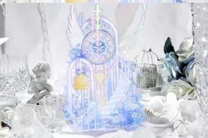 Träumerischer Acryl Abzeichen Display Ständer Desktop Ornament mit Uhr und Rosenmotiv für Sammler.