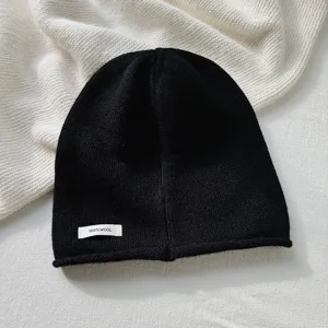 Gorro de punto de lana negro clásico para mujer, accesorio de moda cálido de invierno.