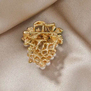 Vintage pearl grape brooch gold tone sweater pin cute fruit accessory for women fashion jewelry