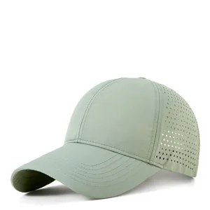 Quick-dry mesh baseball cap for men and women, breathable summer sports sun hat.