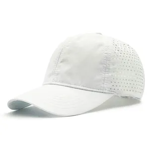 White quick-dry breathable baseball cap with side mesh holes for summer outdoor sports.