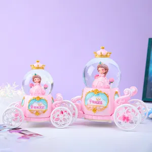 Prachtige Prinsessen Koets Sneeuwbol Muziekdoos Meisje Cadeau Roze Hars Ornament