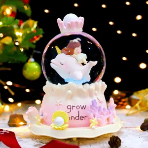 Caja de Música de Bola de Cristal de Resina y Vidrio Creativa Nieve Giratoria Niña Delfín Adorno de Escritorio Regalo