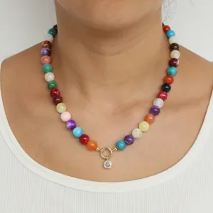 Buntes Acrylharz Perlenkette mit goldfarbenem Verschluss und Kristallanhänger Damen.