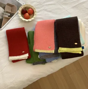 Koreanischer Stil color-block Strickschal für Damen, warmer Kaschmir-Gefühl Winterschal.