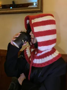 Acogedor mujeres rojo blanco a rayas pasamontañas de punto invierno cálido capucha.