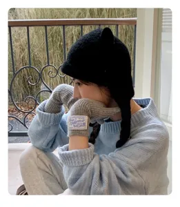 Koreanische Winter warme Strickmütze mit niedlichen Bärenohren und passenden Handschuhen.