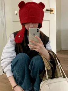 Rote süße Bärenohren Strickmütze für Damen, Winter warme Plüsch Pullover Beanie Mütze weich.