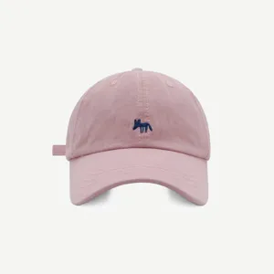 Rosa Baseballcap mit blauer Fuchsbroderie, lässige Baumwoll-Sonnenkappe für Damen und Herren.
