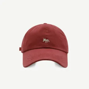 Rote Baseballkappe mit süßer kleiner Fuchsstickerei Freizeithut verstellbar Unisex Neu