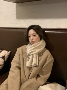 Écharpe d'hiver en tricot confortable pour femmes et hommes, douce chaude unisexe.
