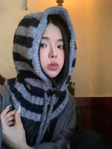 Pasamontañas de punto a rayas grises y negras bufanda capucha, gorro cálido de invierno para mujer.